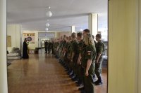 24 июля 2015 года священник Благовещенского греческого храма благословил военнослужащих в учебную командировку