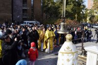 1 ноября 2015 года в Благовещенском греческом храме состоялось освящение колоколов и поднятие их на звонницу